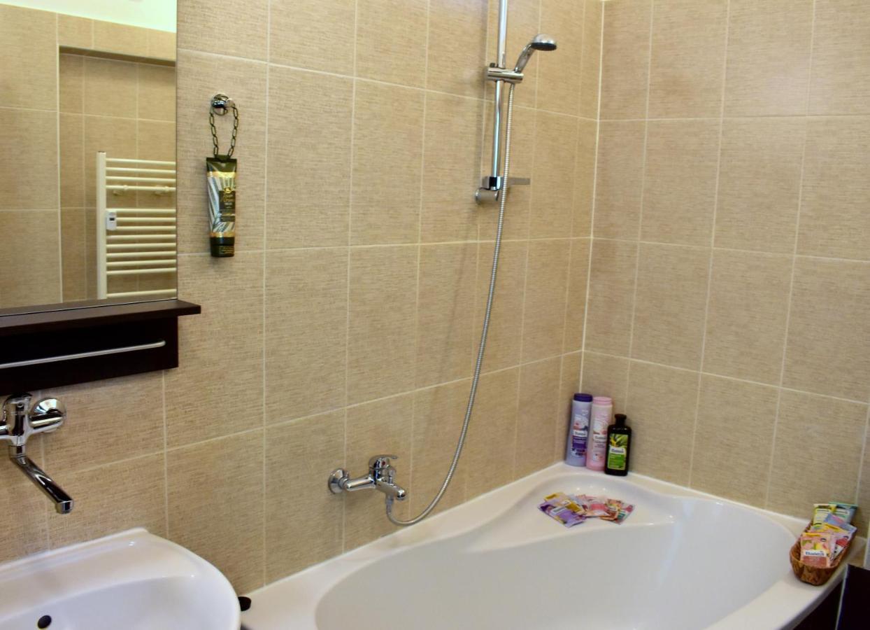 Wellness Apartments Florenc 프라하 외부 사진